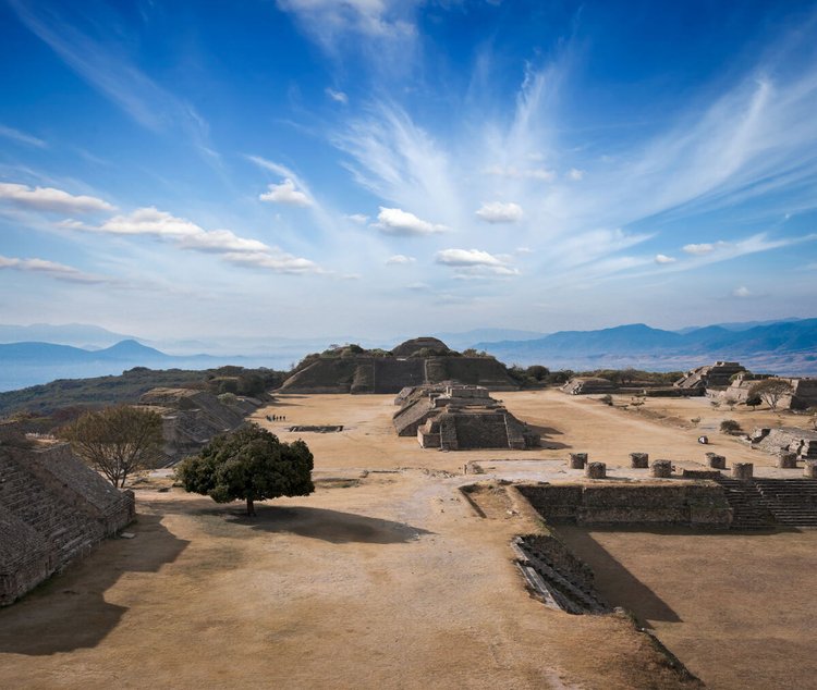 ancient ruins on plateau monte alban in mexico XJLVYQ